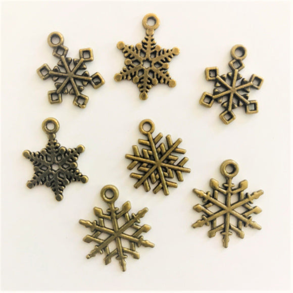 Antique Bronze Snowflake Charms 15mm - 23mm (7 pcs)