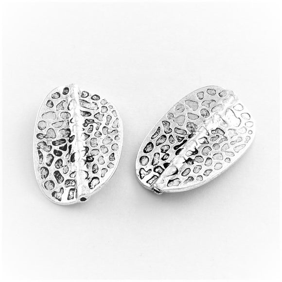 Antique Silver Twisted Oval Spacer 18x23mm (10 pcs)