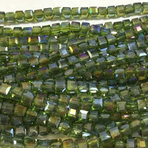 Chinese Crystal Faceted Cube 5mm - Peridot